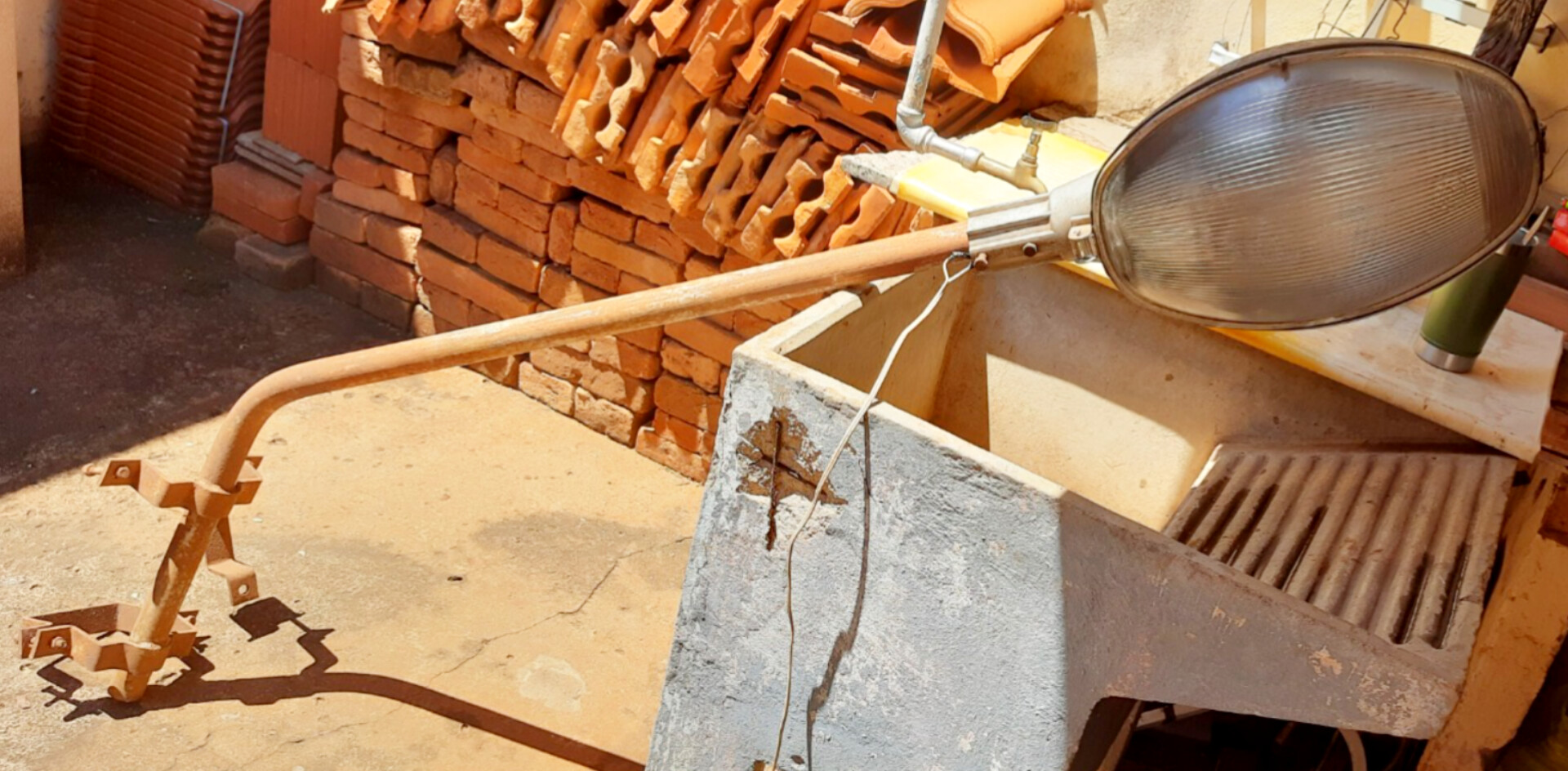 Farol antigo poste anos 1970