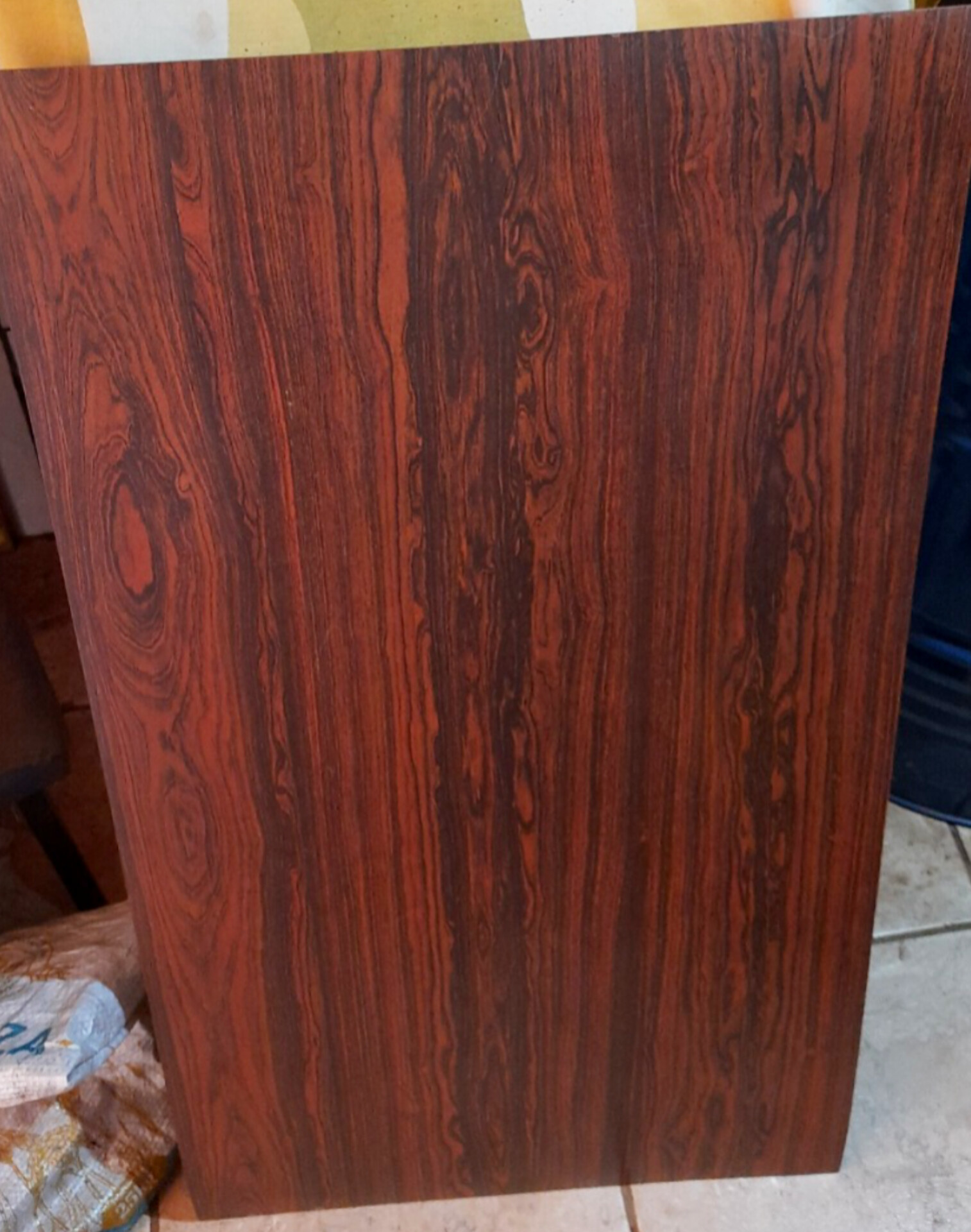 Tampo de mesa de madeira anos 1970