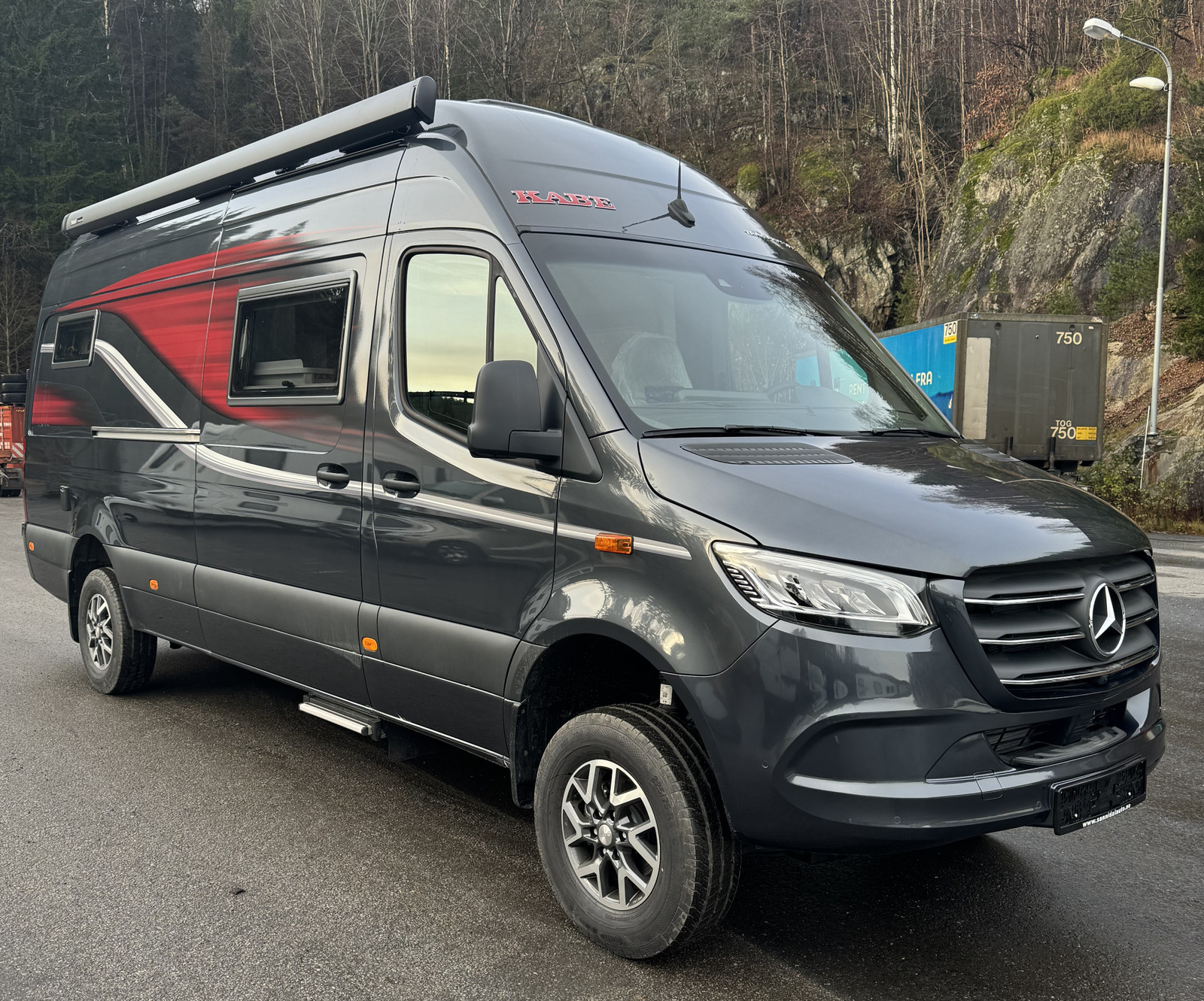 KABE Travel Master 690LB