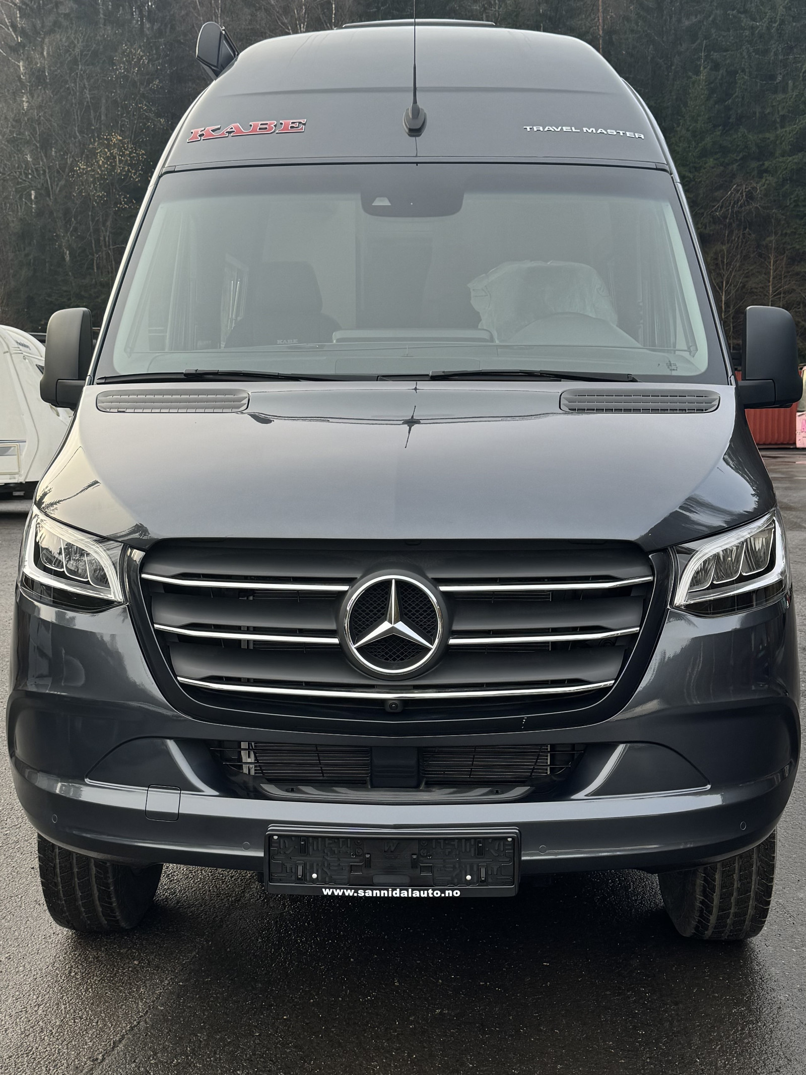 KABE Travel Master 690LB