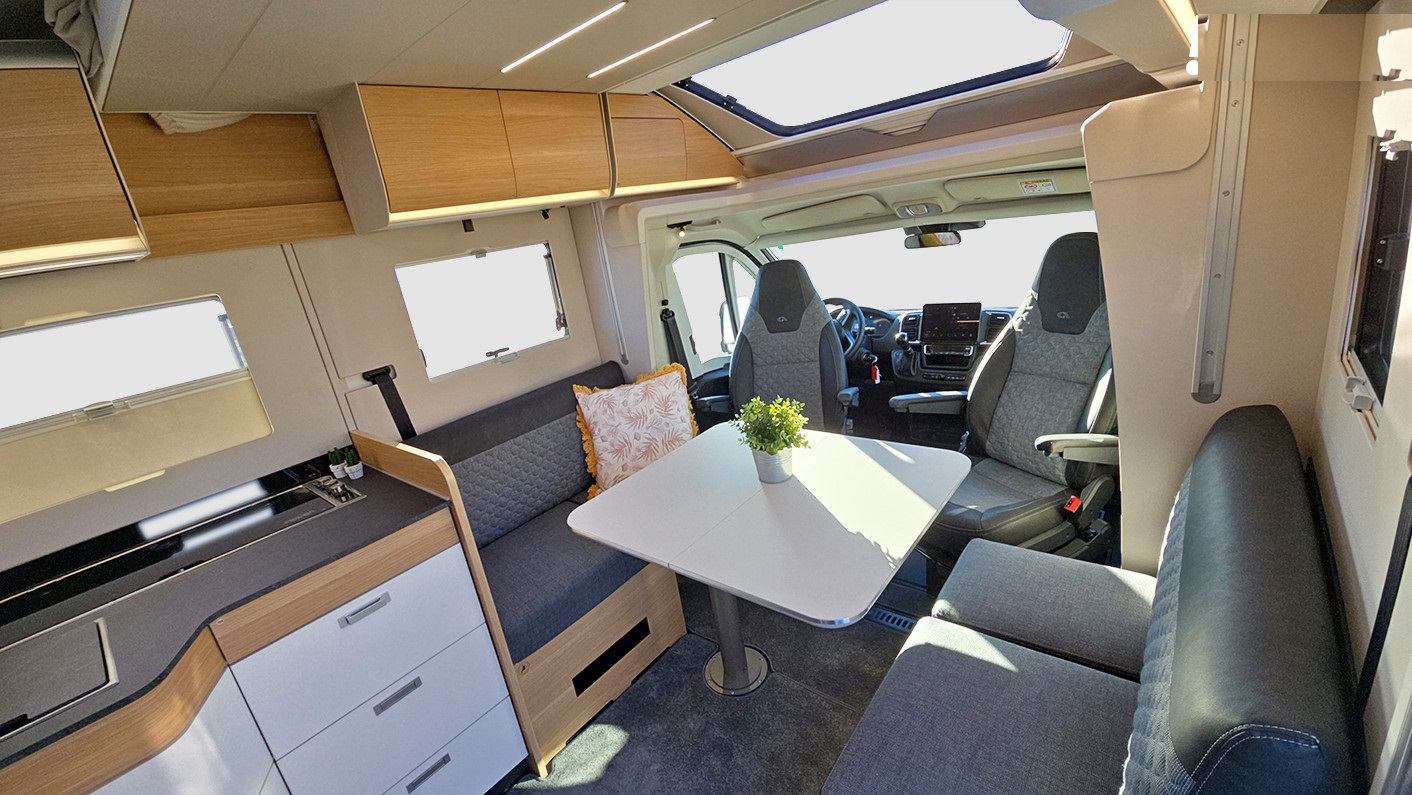 Adria Matrix Plus 670 DC