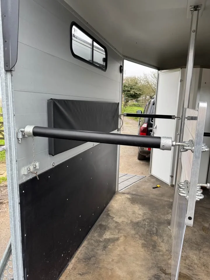 Cheval Liberté Touring Country