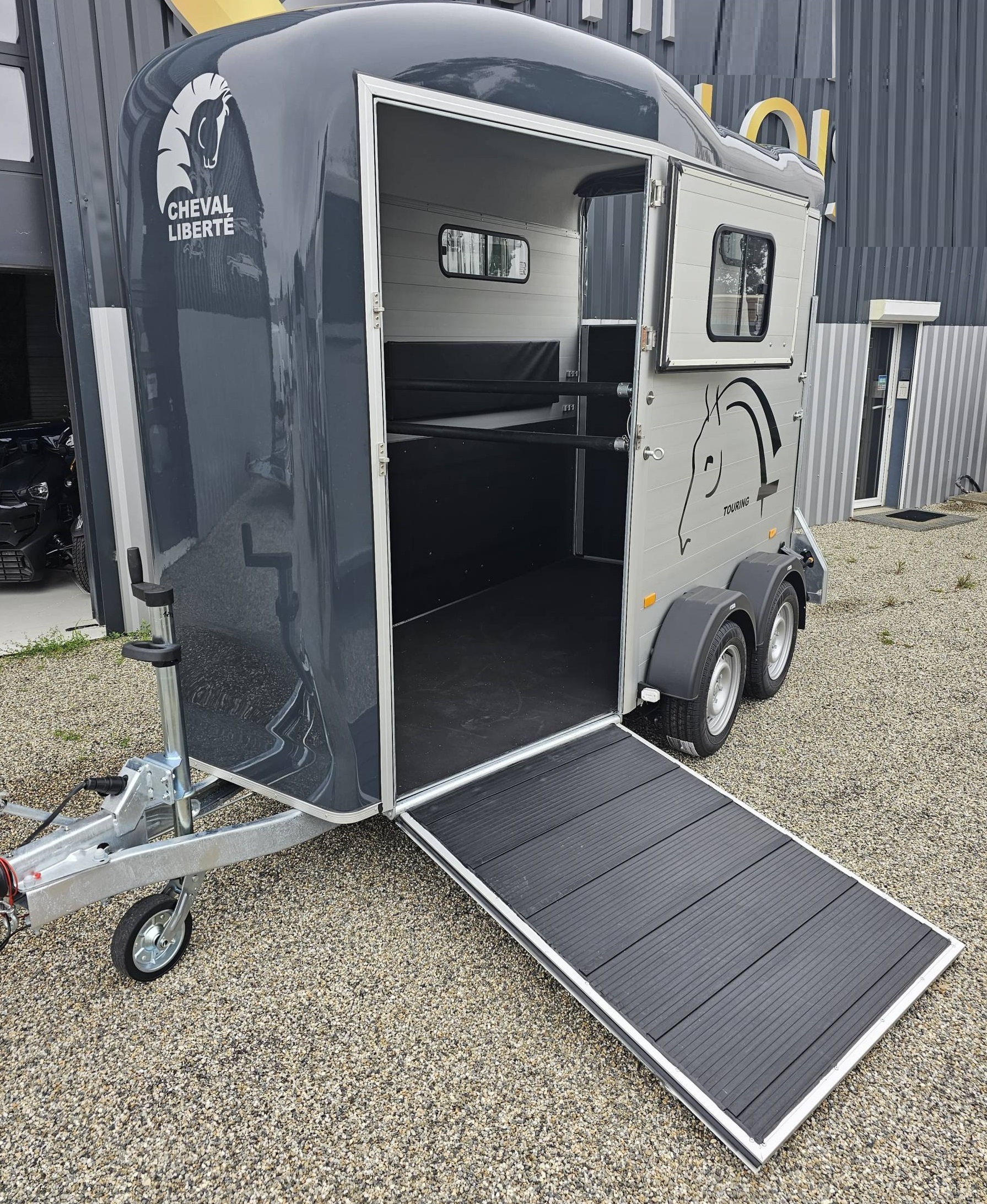 Van Cheval Liberté Touring One