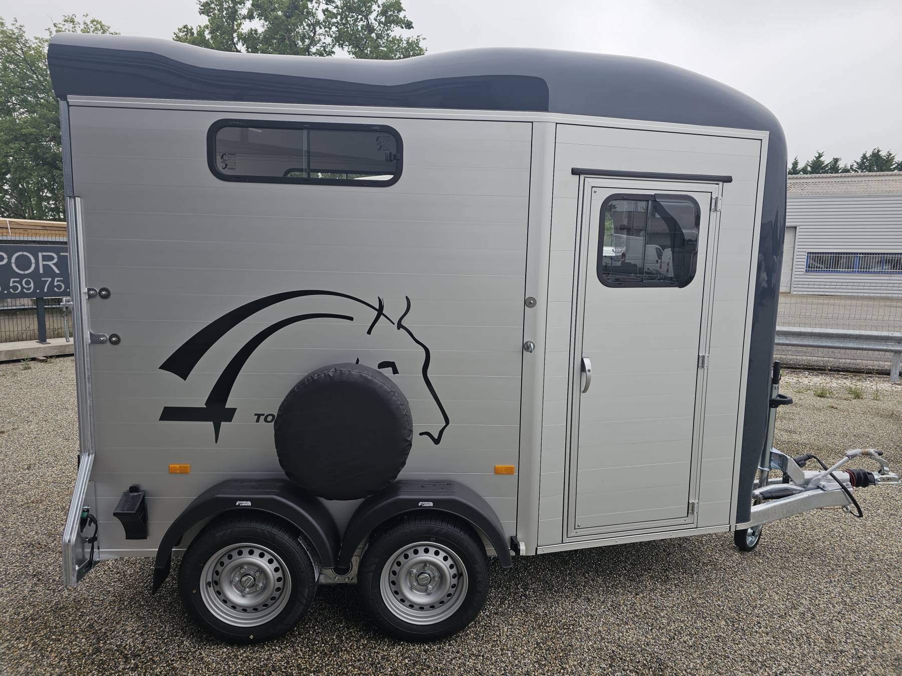 Van Cheval Liberté Touring One