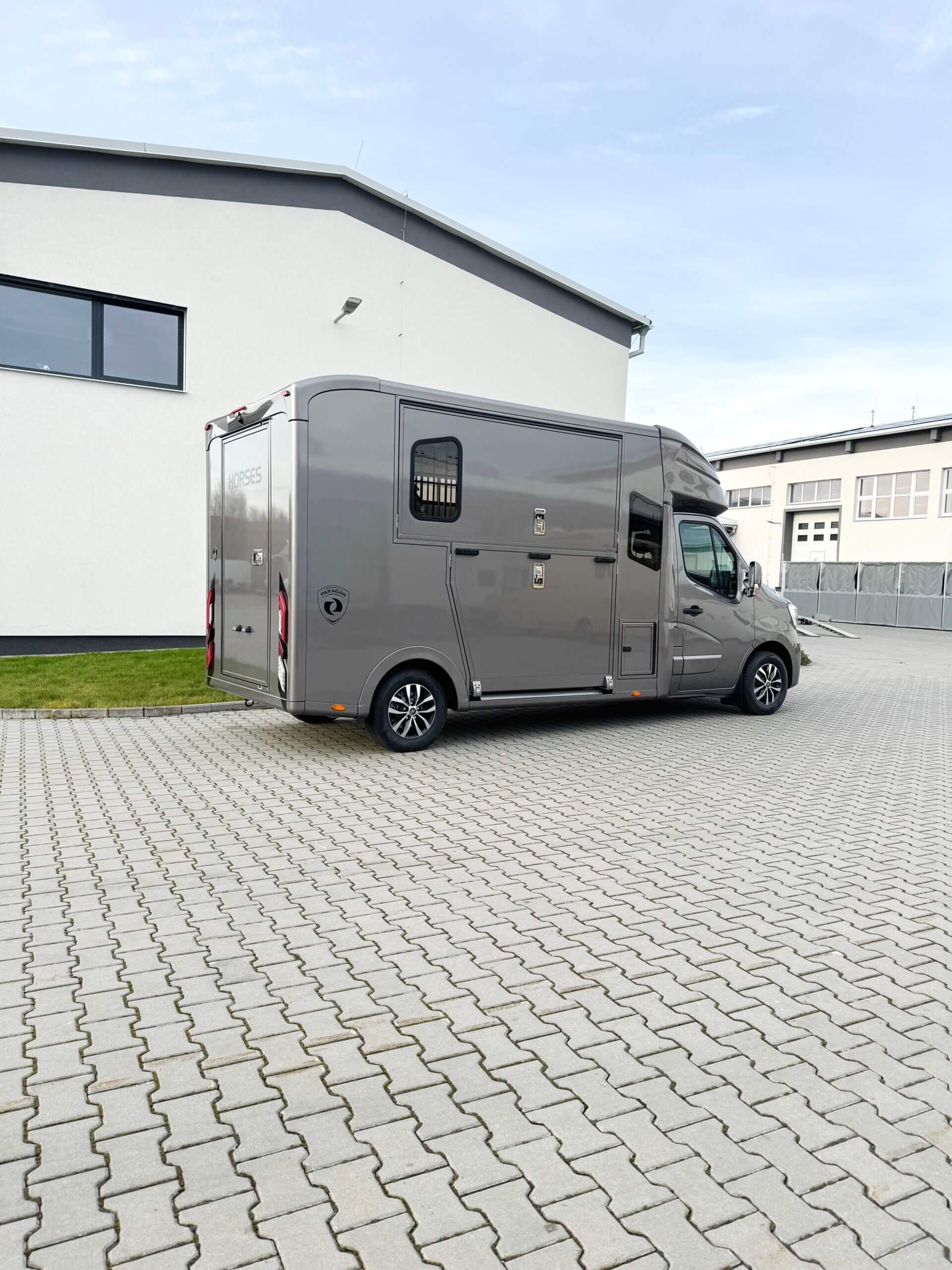 VL Renault Master PARAGAN Excelsion 5