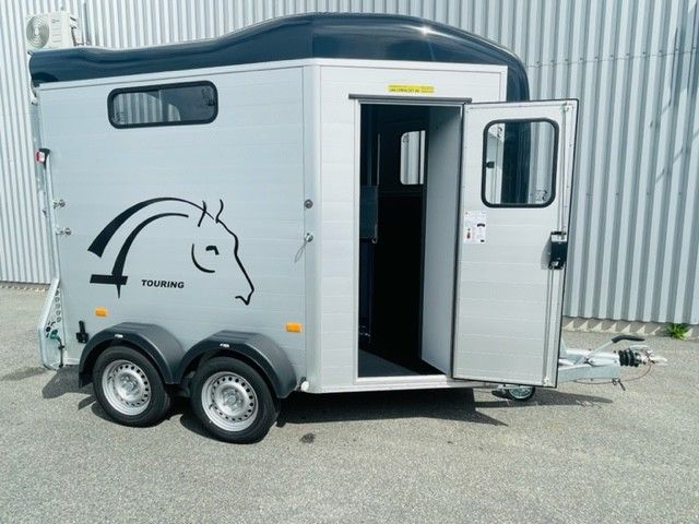 Van Cheval Liberté Touring Country