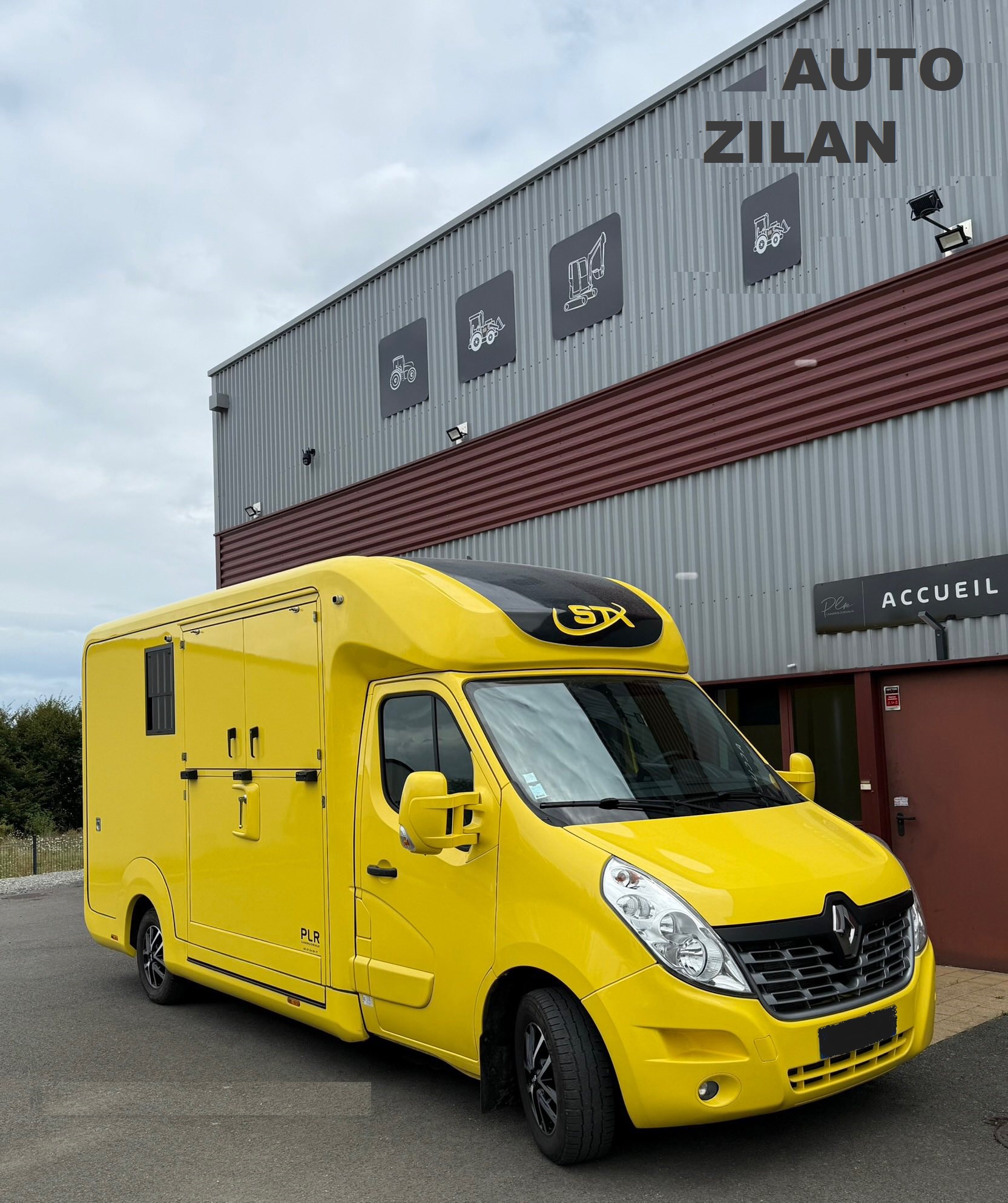 CAMION CHEVAUX Renault Master Horsmobil VL STX Stalles