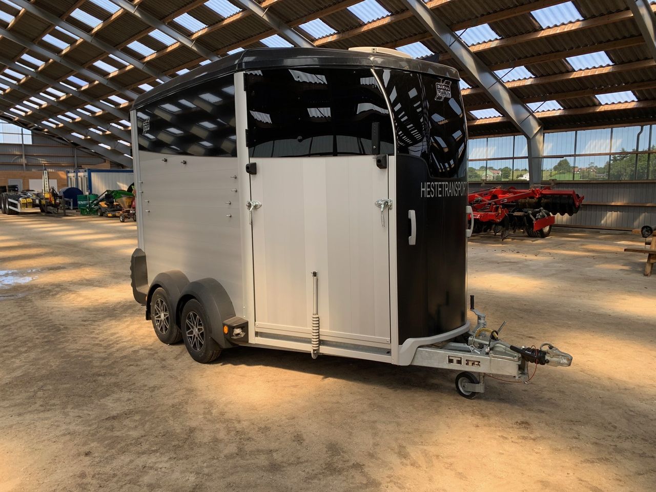 Ifor Williams HBX-511