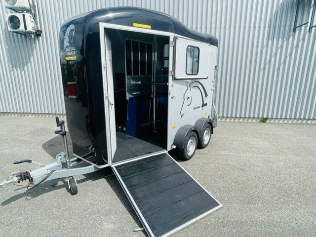 Van Cheval Liberté Touring Country