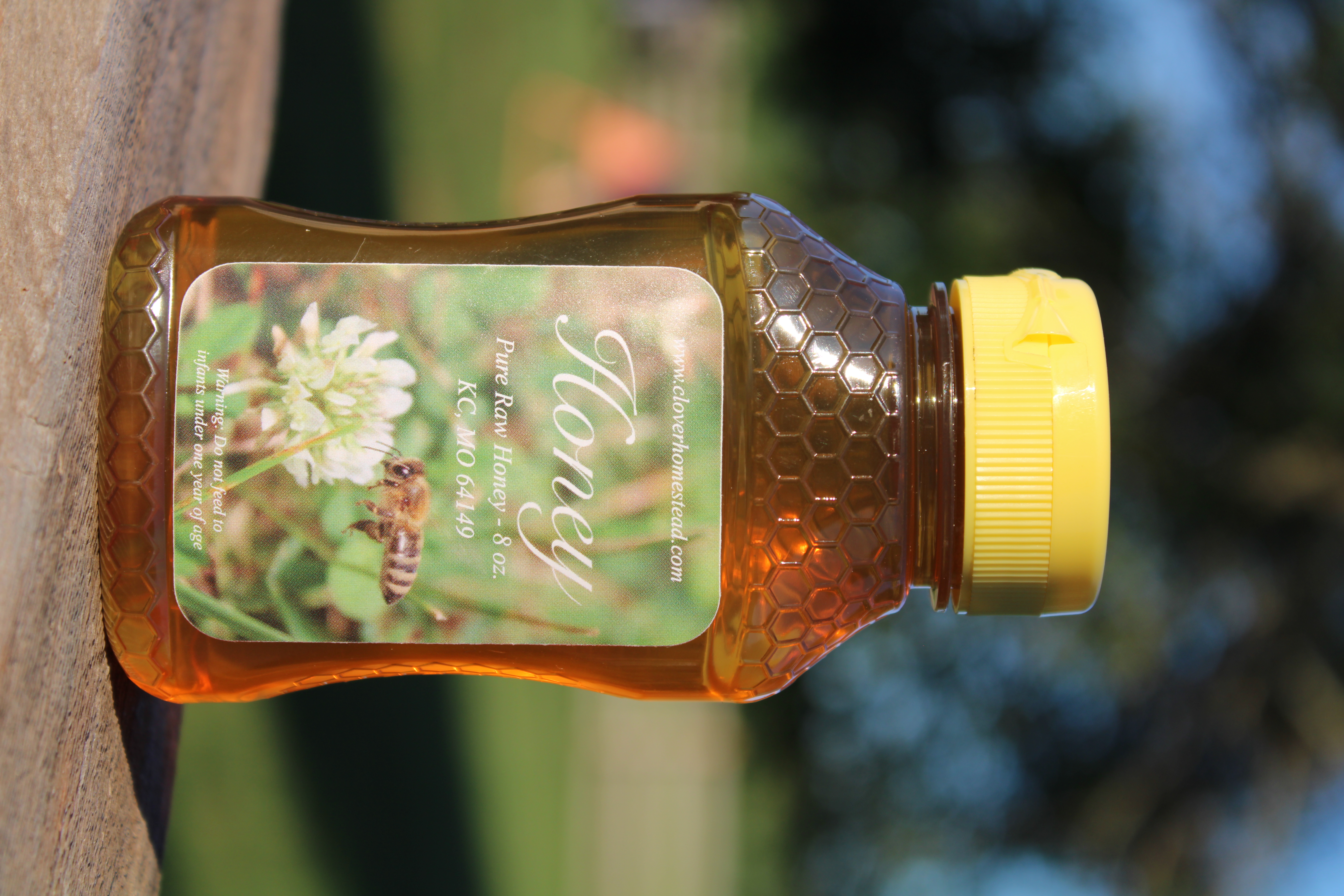 8 oz. Honey Comb Bottle