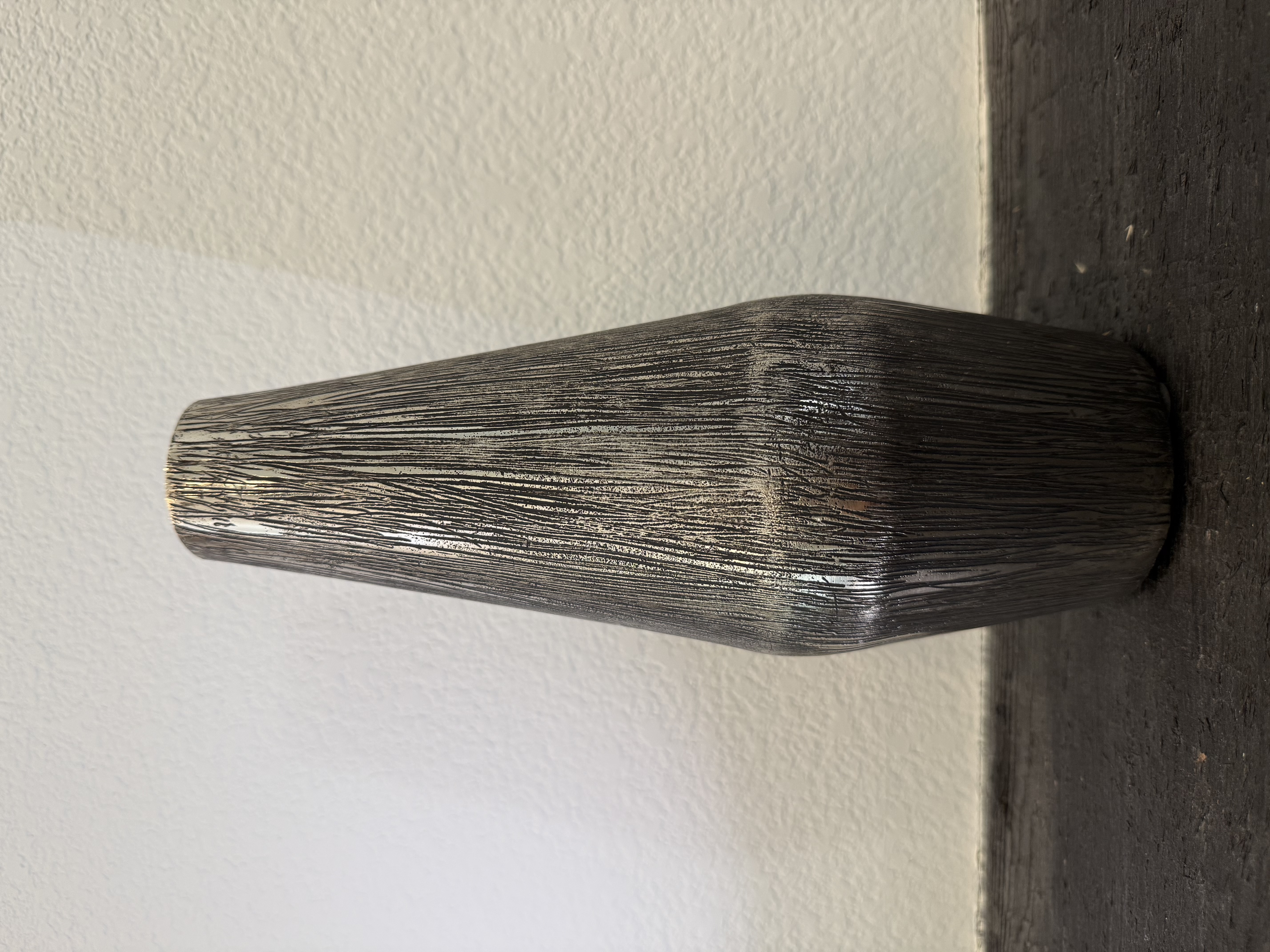 Home Accessories - Vase - Cylindrical 