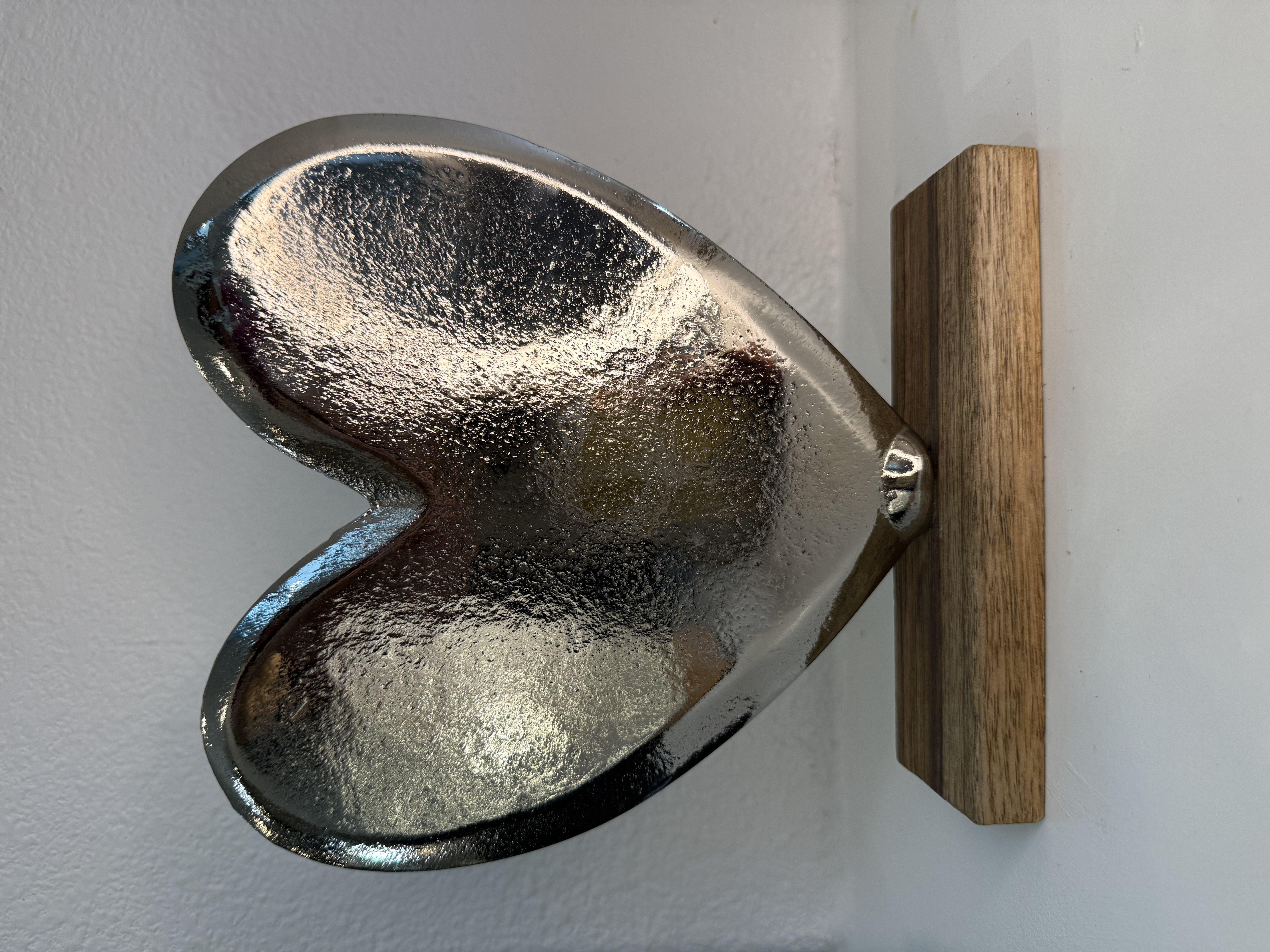 Home Accessories - Decorative Table Top - Metal Wood Heart Plaque