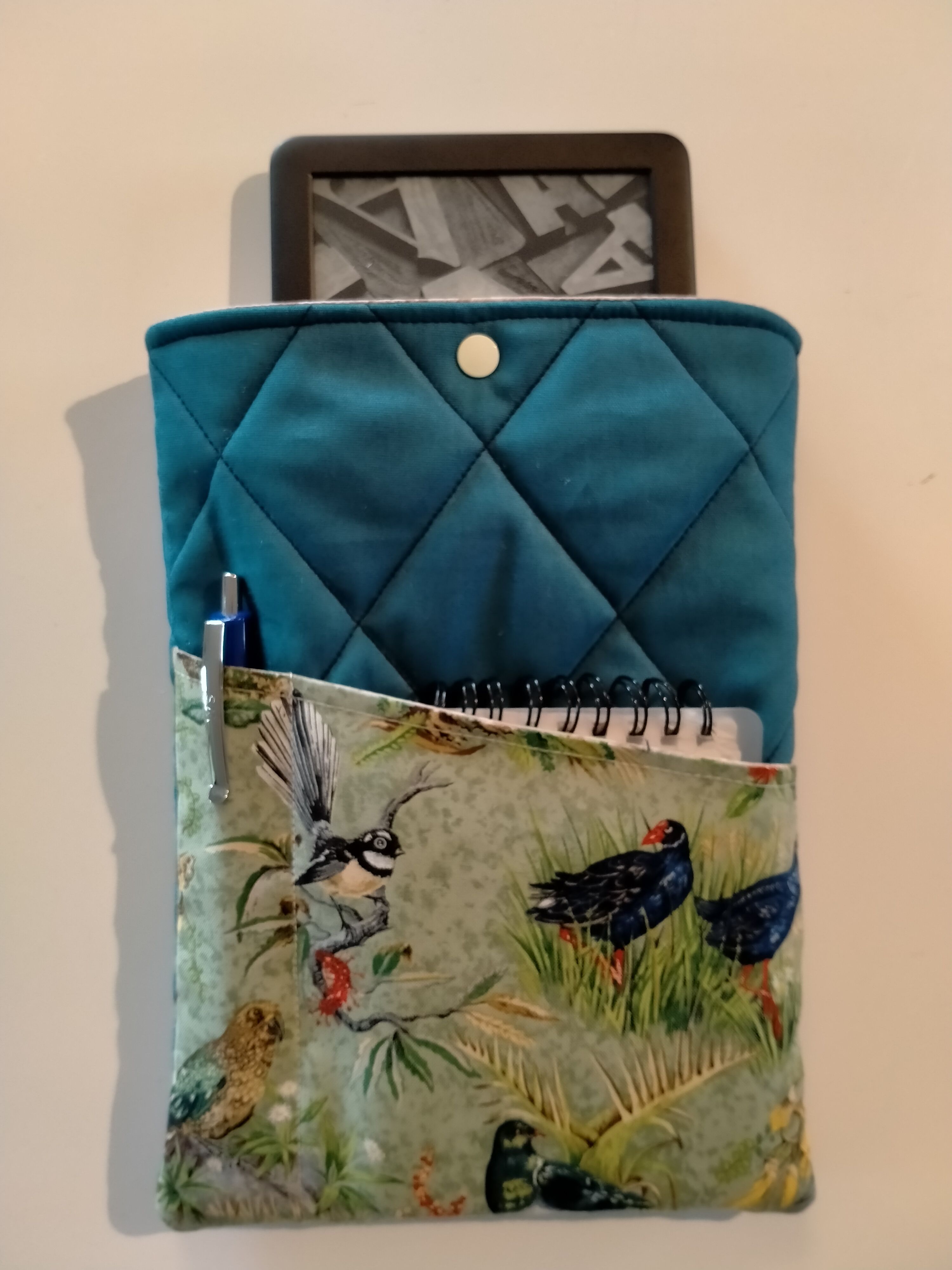 Quilted Fabric book pouch Kiwiana