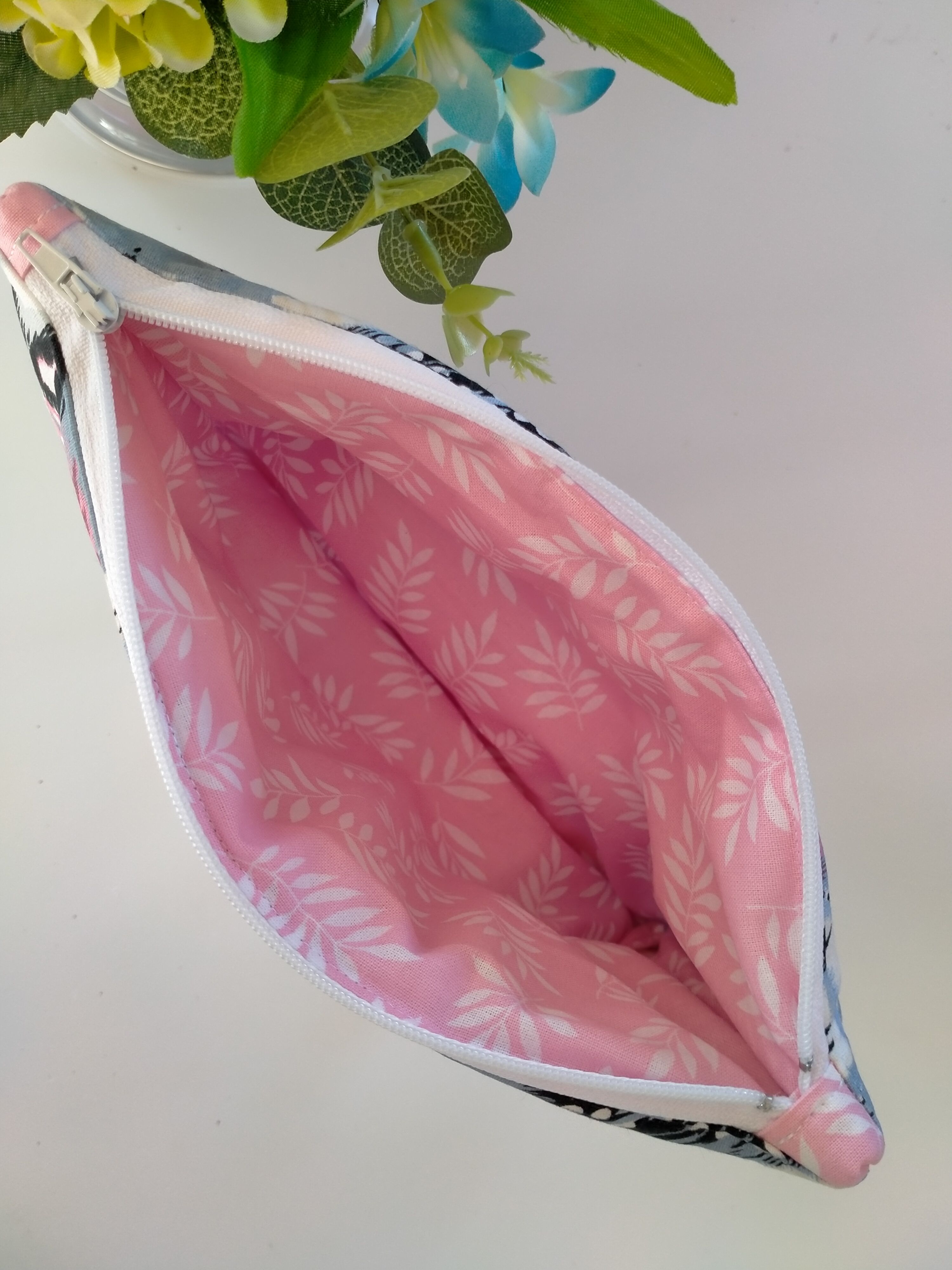 Feather - Makeup bag