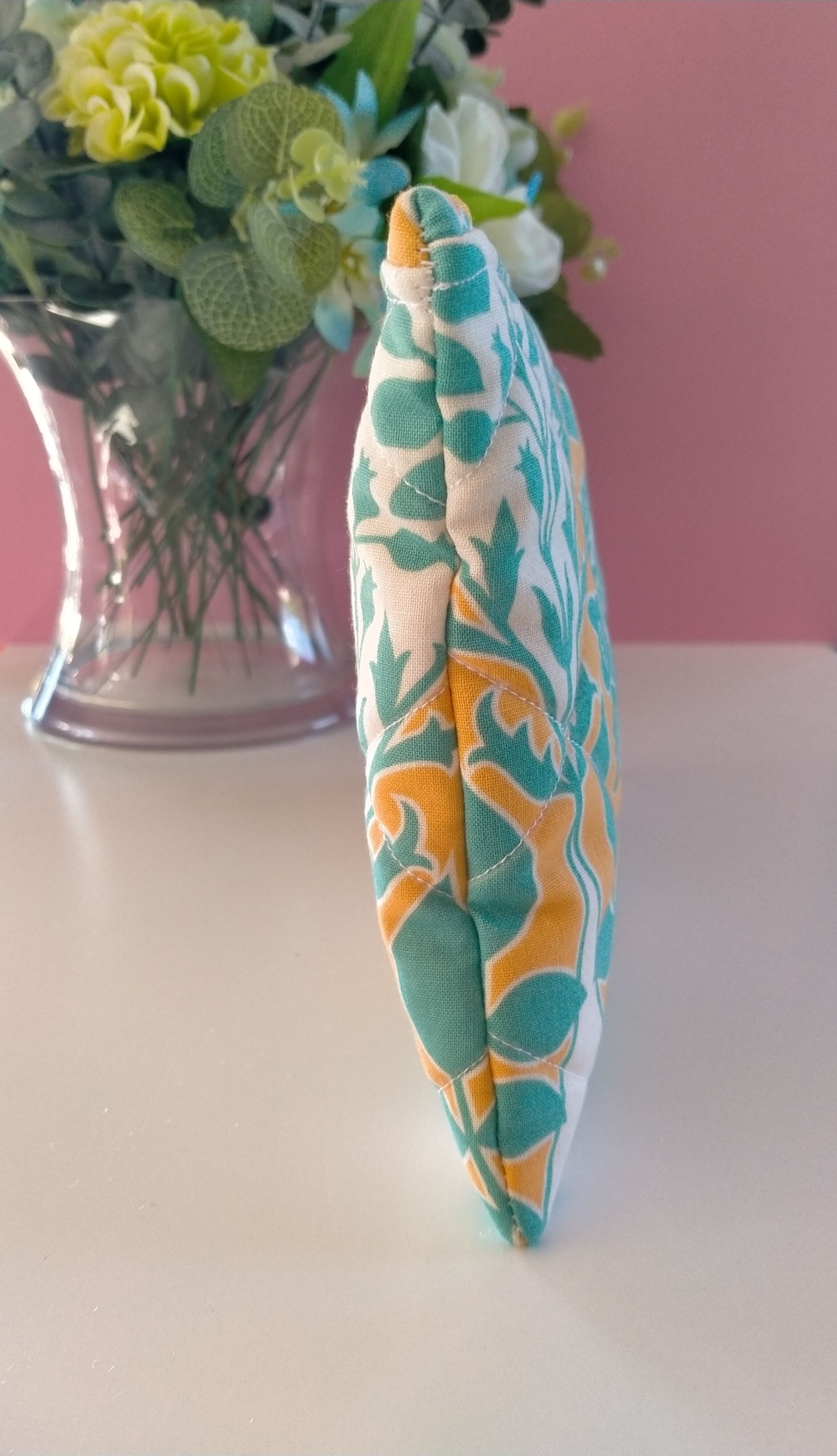 Blue & yellow - Quilt style makeup bag