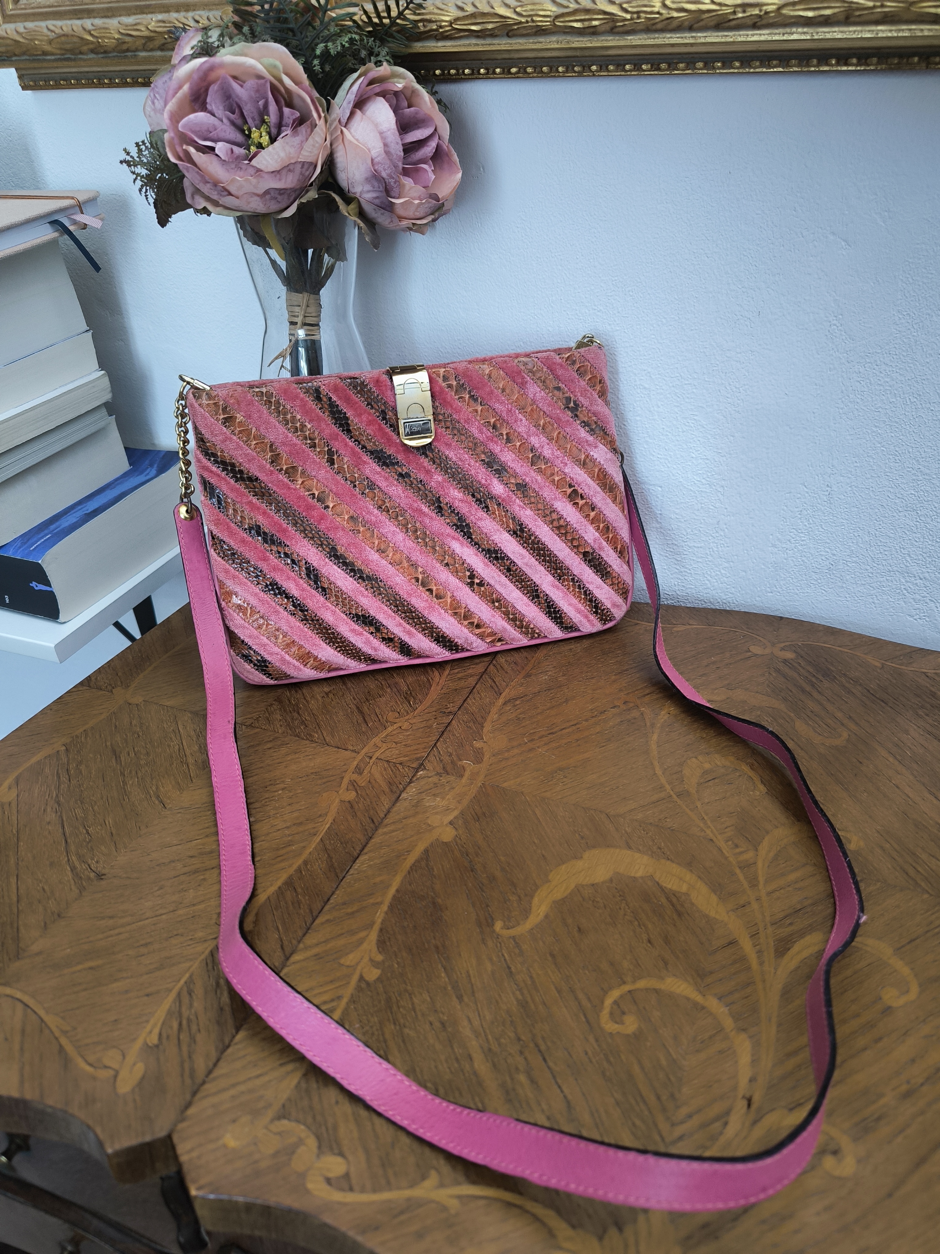 Borsa vintage Mazzini in velluto rosa e rettile