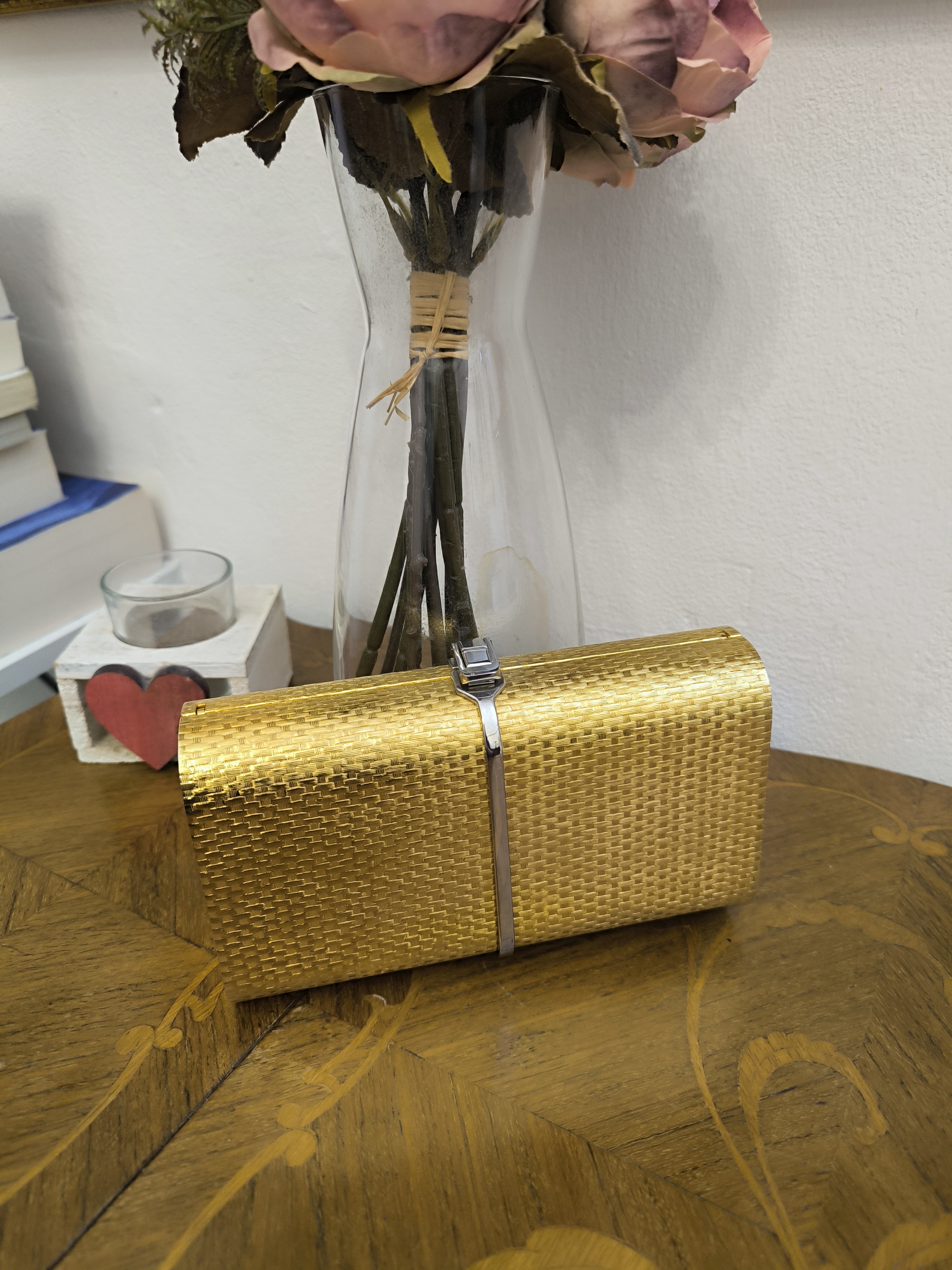 Clutch vintage con tracolla