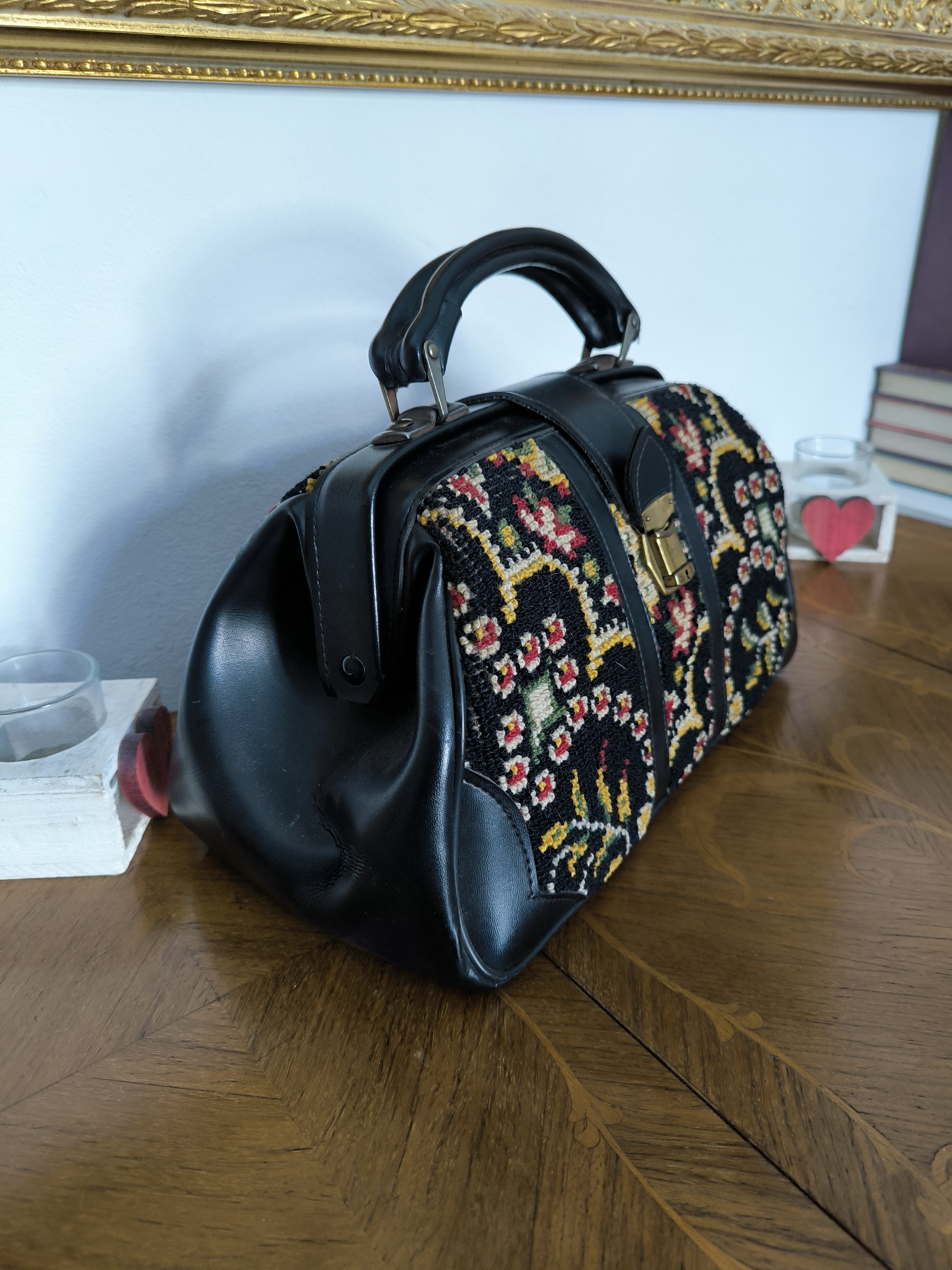 Bauletto ricamato vintage 