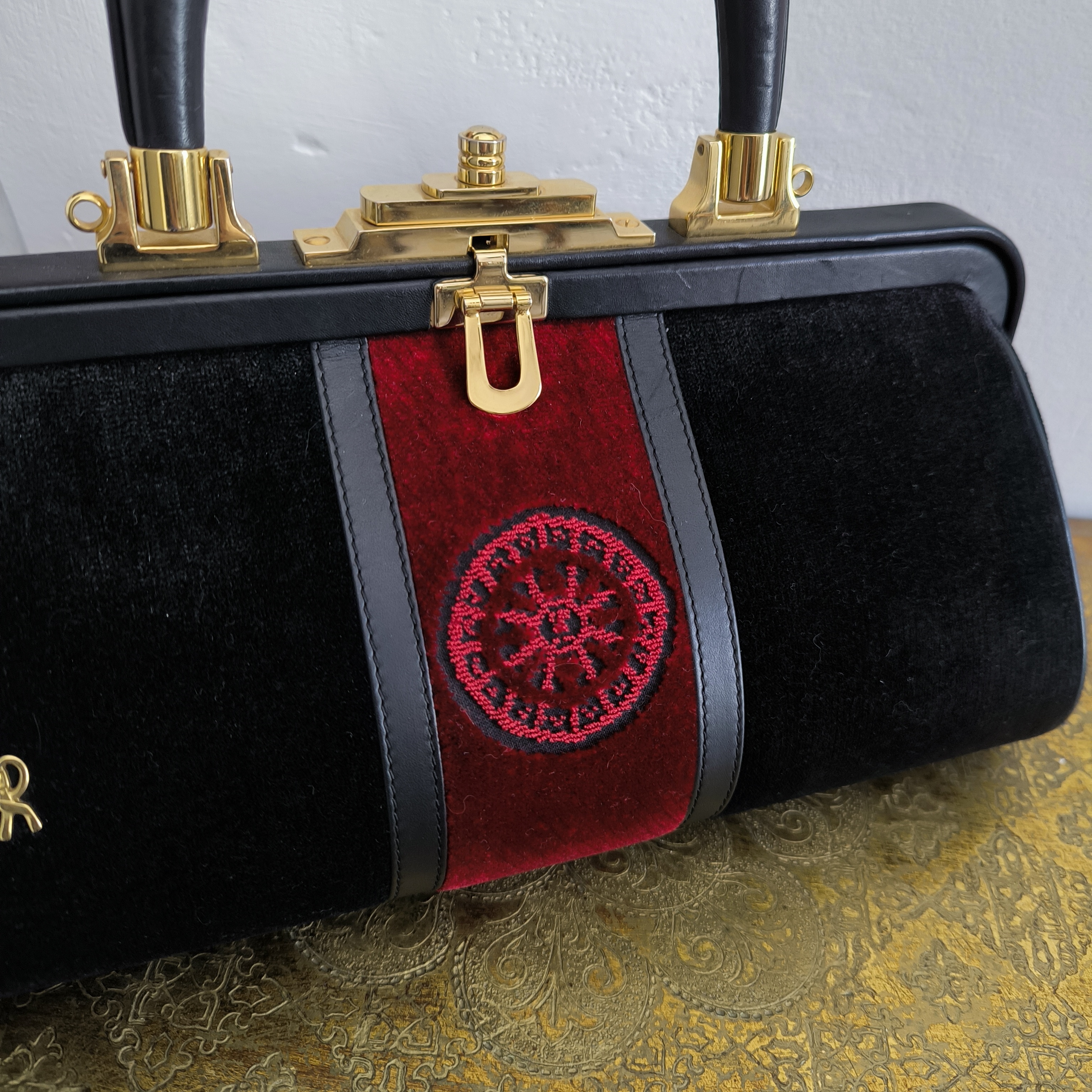 Borsa vintage modello Bagonghi di Roberta di Camerino 