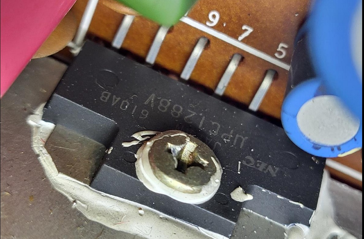 SHARP 9000 Реплика Music System FS-9000 – винтиџ boombox (1980-ти)