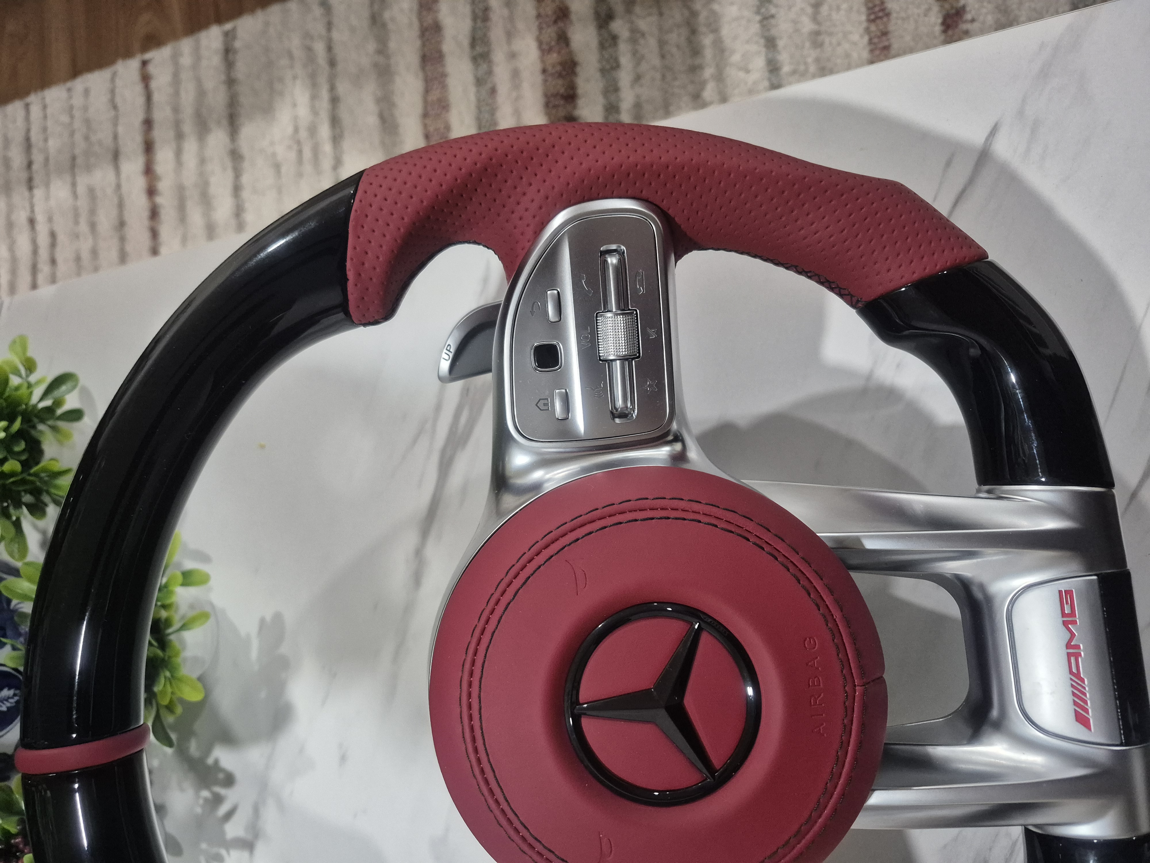 Piano Black (Silver Trim)