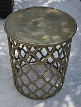 Metal Accent Elegant lattice-style round side table for modern spaces