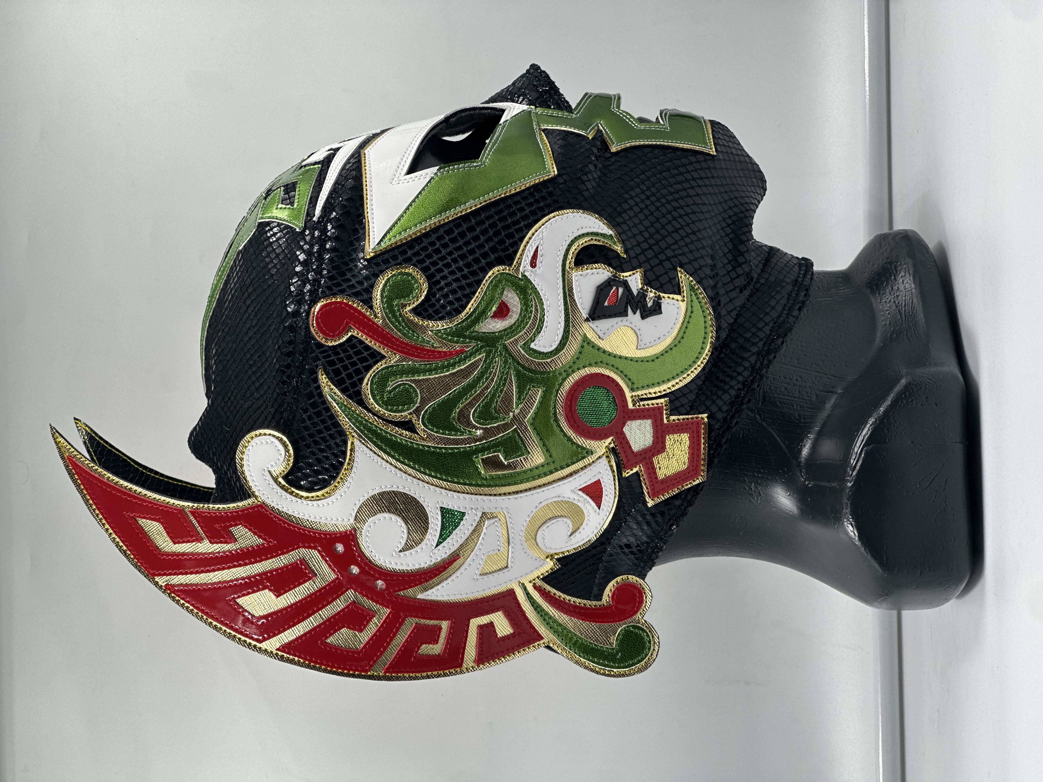 MÁSCARA PROFESIONAL EDICIÓN TRIPLEMANIA XXXIII NEGRO/TRICOLOR