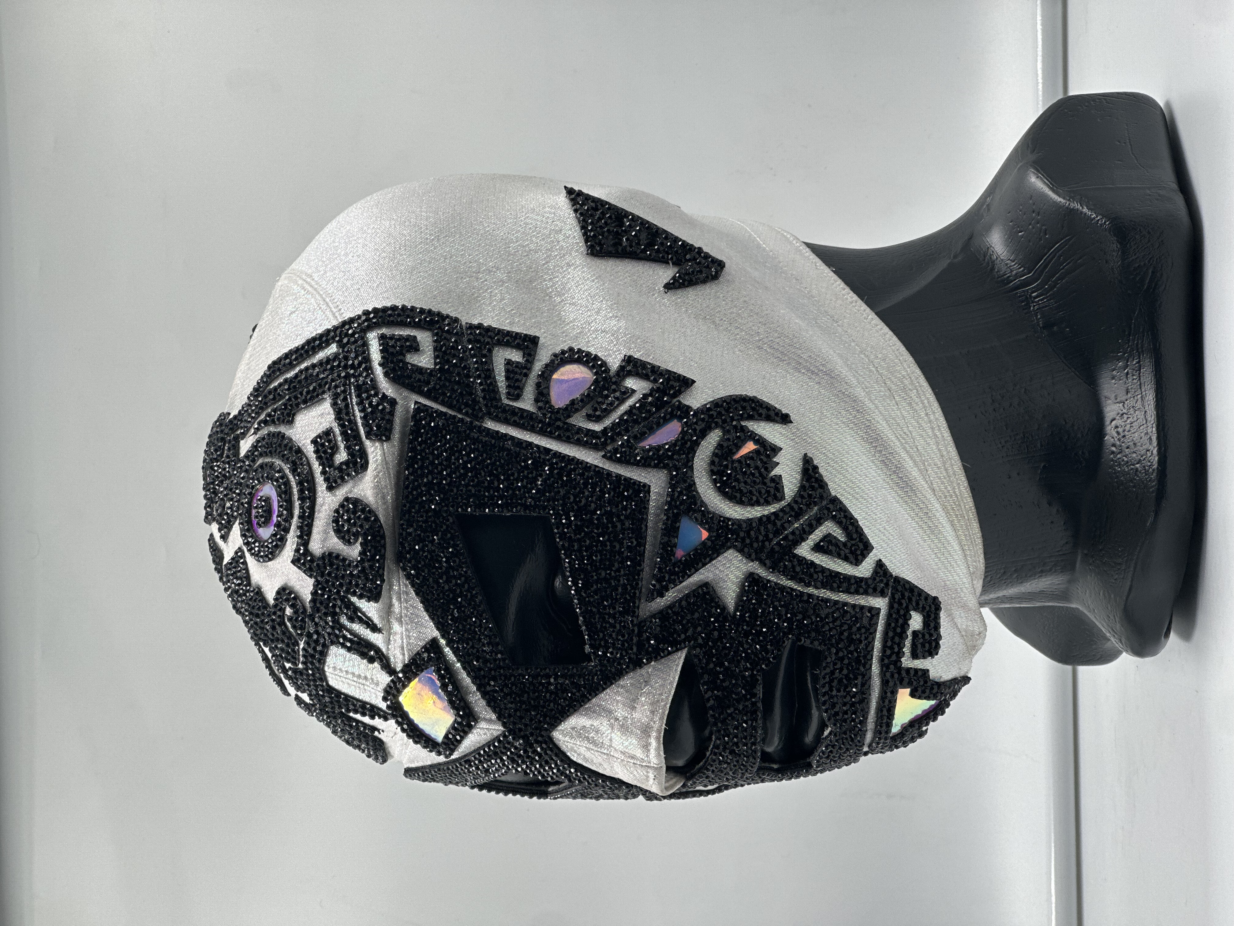MÁSCARA PROFESIONAL PEDRERÍA TLALOC BLANCA/NEGRO
