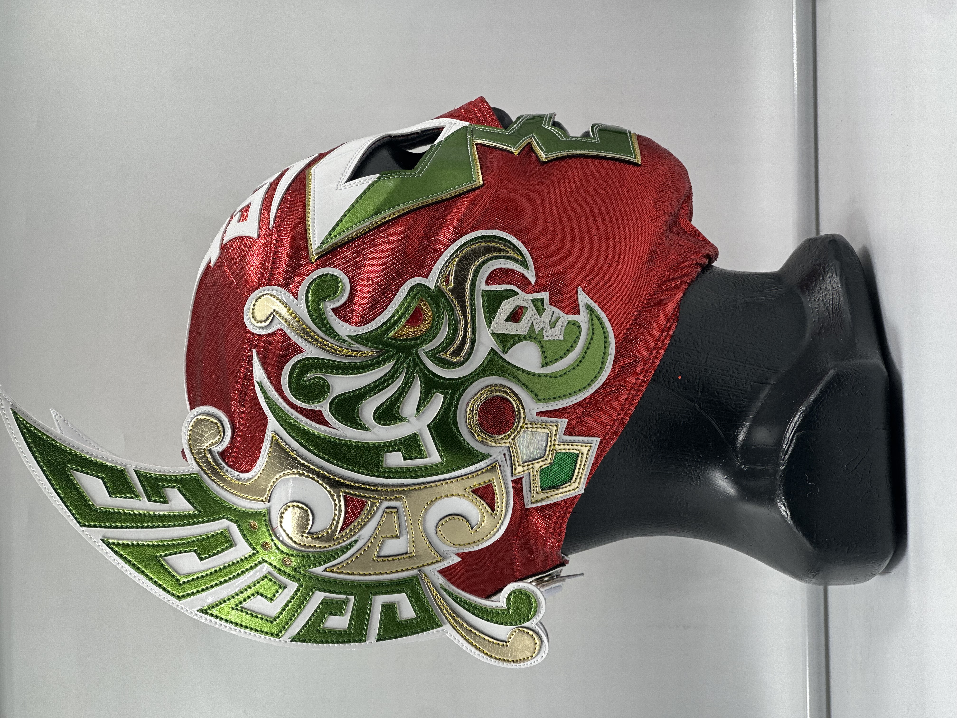 MÁSCARA PROFESIONAL EDICIÓN TRIPLEMANIA XXXIII ROJA/TRICOLOR