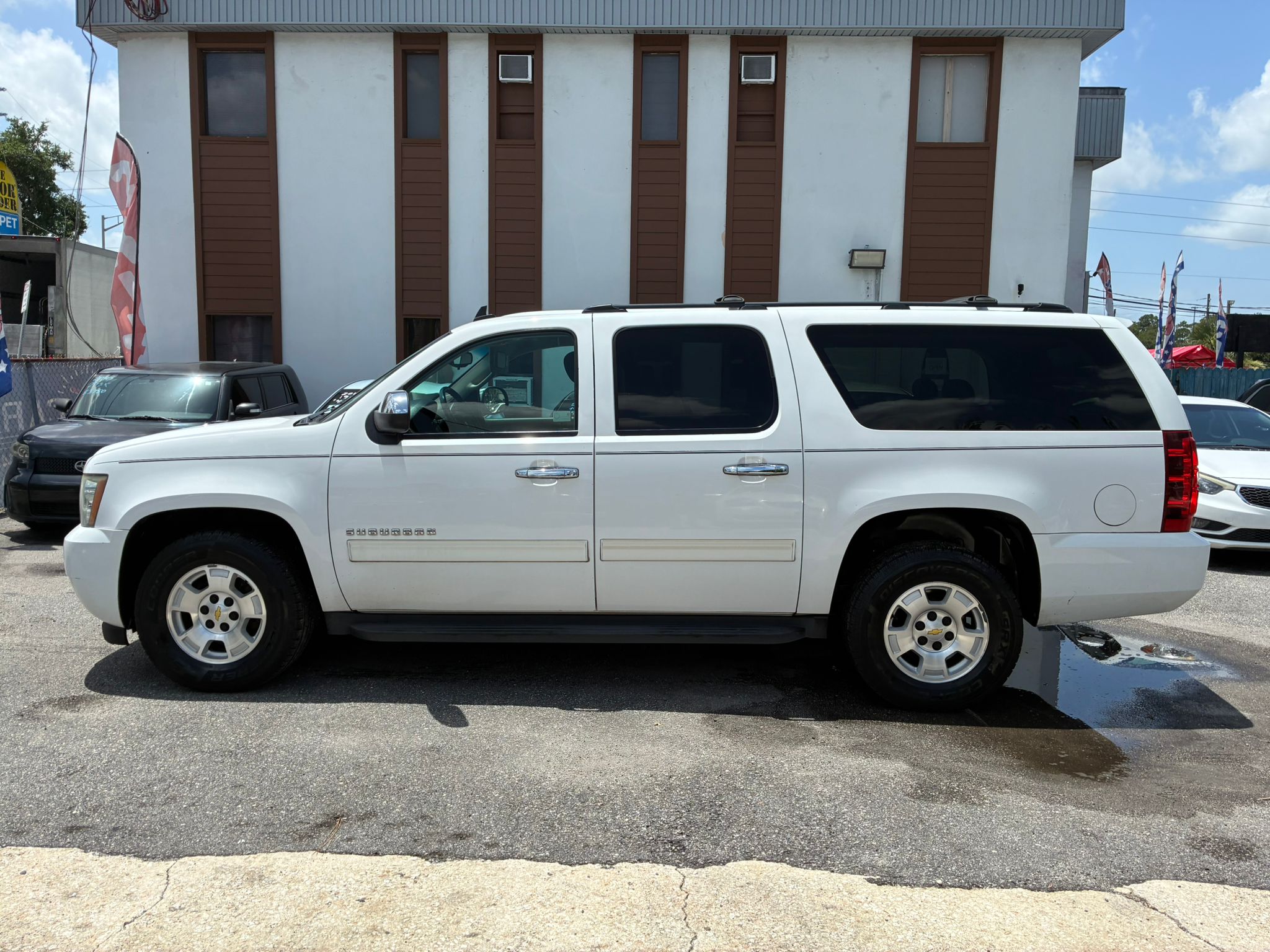 2012 Chevrolet Suburban 1500 LS 