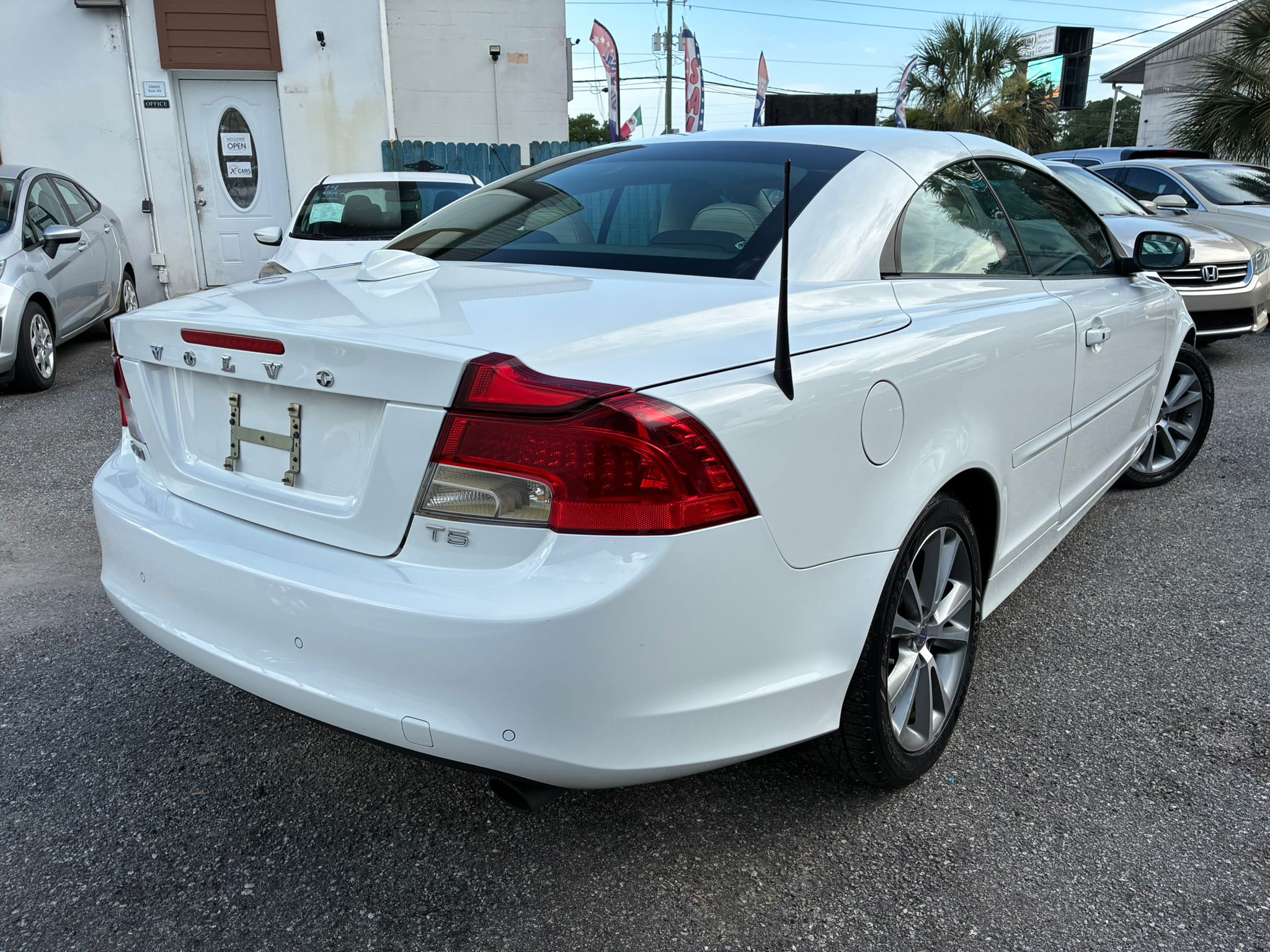 2013 Volvo C70 T5 Premier Plus Convertible