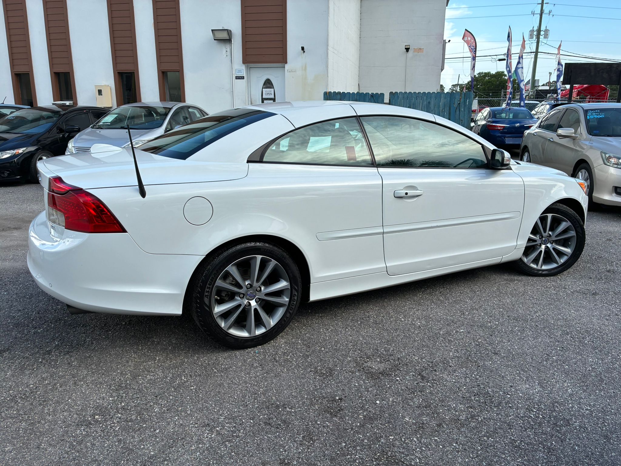 2013 Volvo C70 T5 Premier Plus Convertible