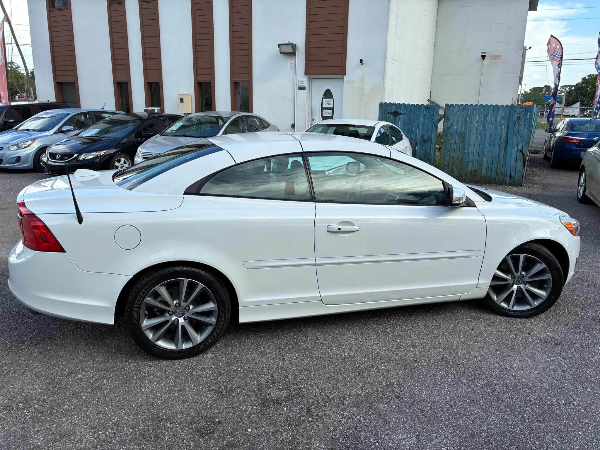 2013 Volvo C70 T5 Premier Plus Convertible