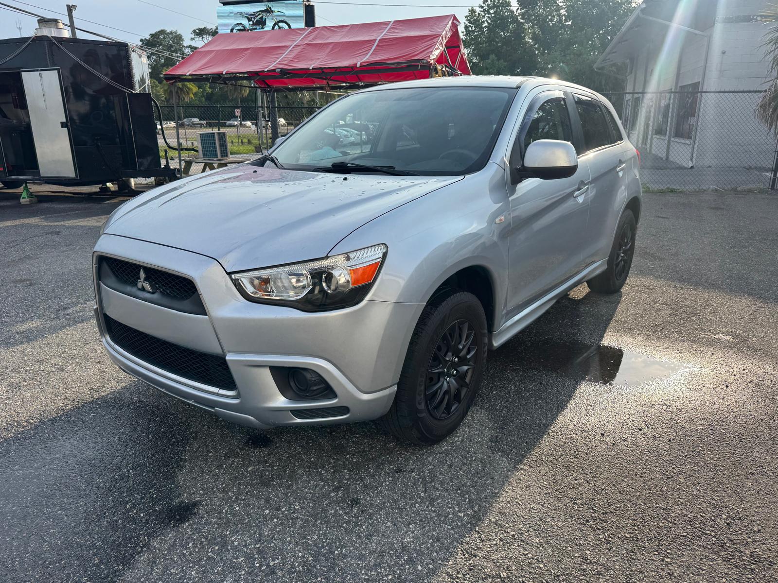 Mitsubishi Outlander Sport ES 2012