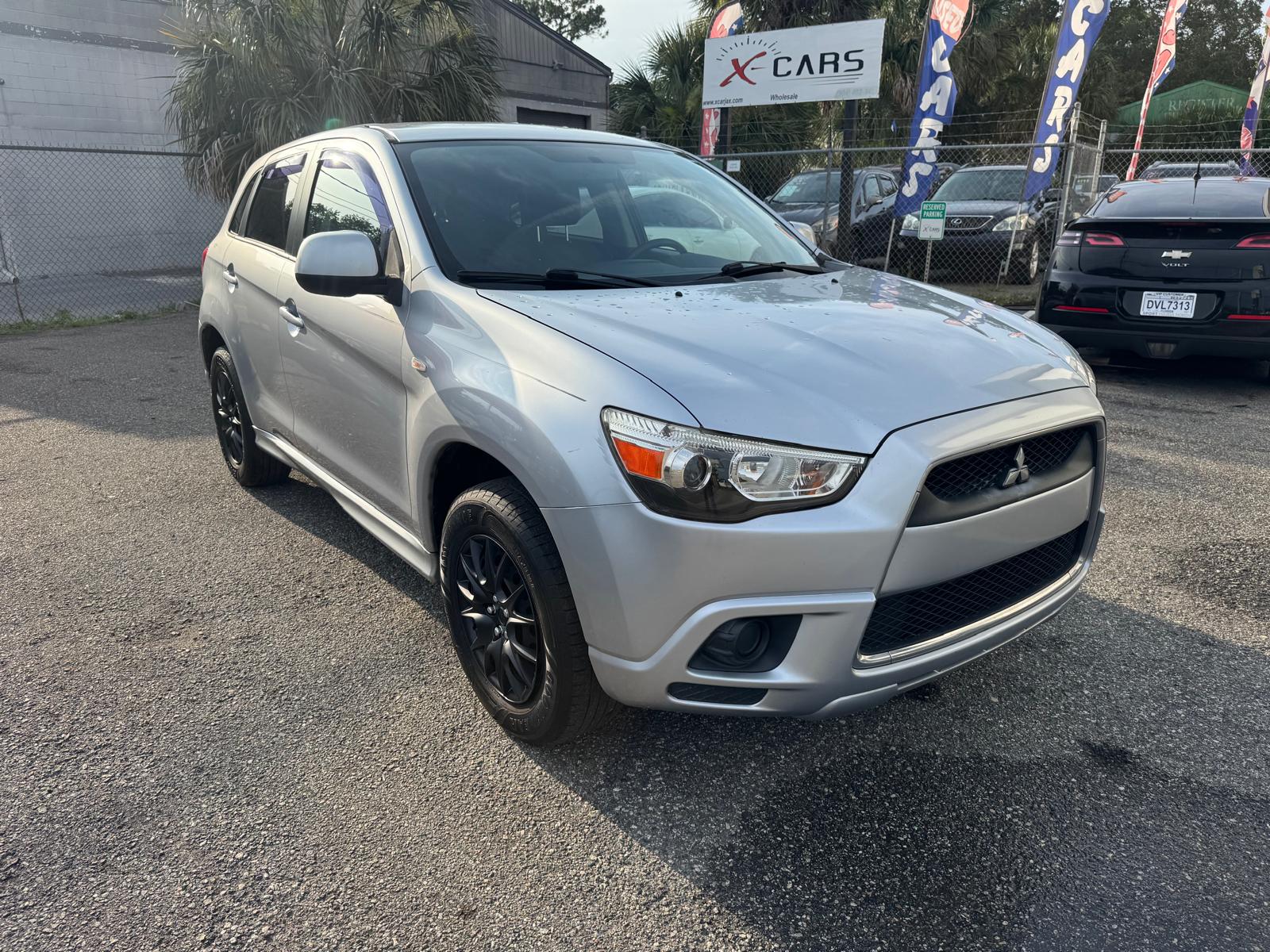 Mitsubishi Outlander Sport ES 2012