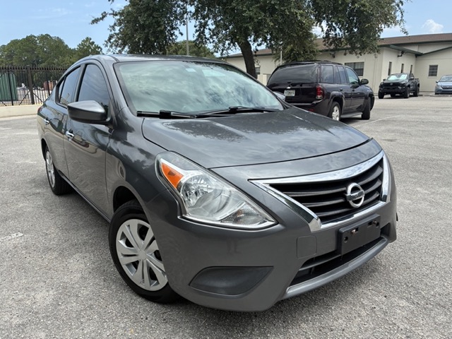2019 Nissan Versa SV