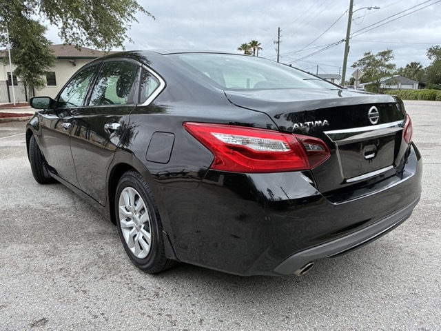 2017 Nissan Versa