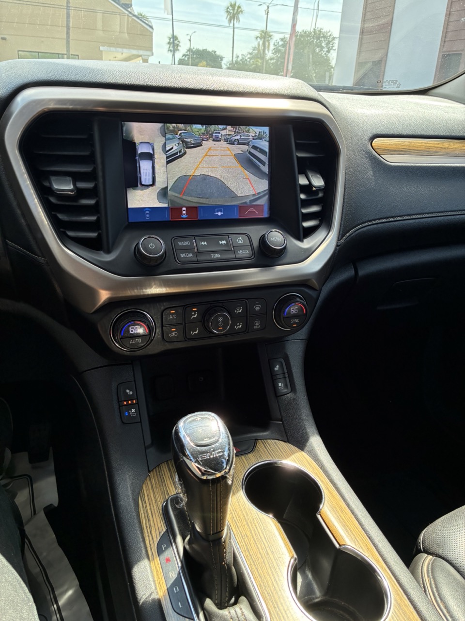 2018 GMC Acadia Denali 