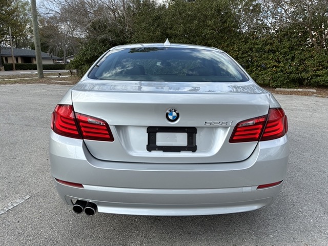2011 BMW 528i