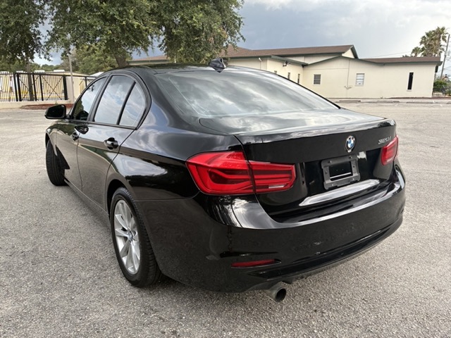 2017 BMW 320i 