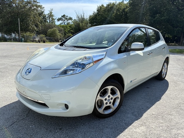 2011 Nissan Leaf SL