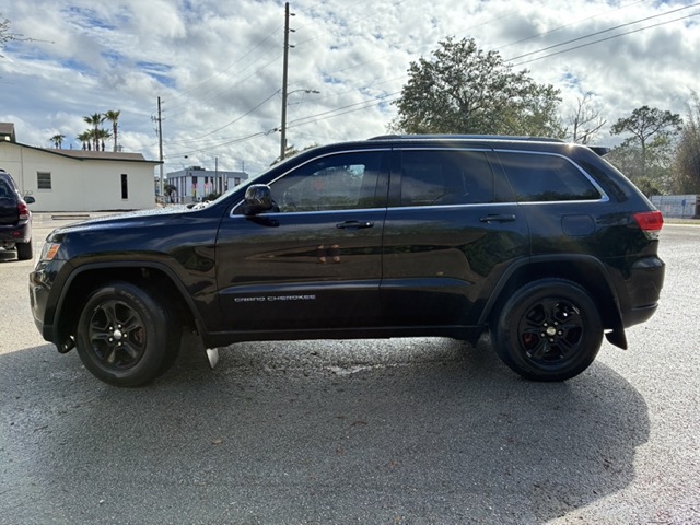 16 Jeep Cherokee Laredo