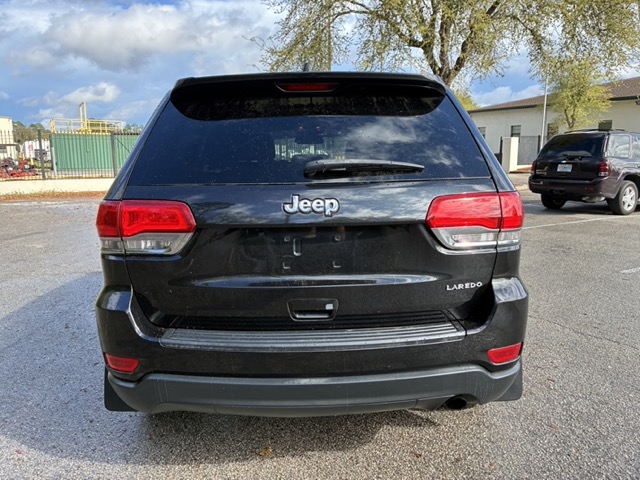 16 Jeep Cherokee Laredo