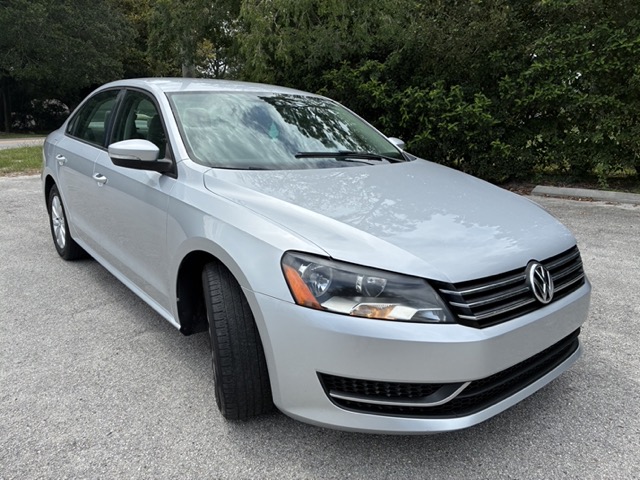 2013 Volkswagen Passat 2.5L S