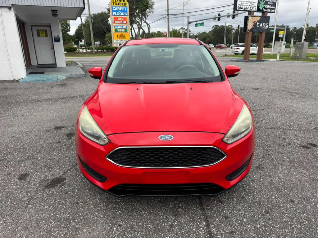 2015 Ford Focus SE Hatchback