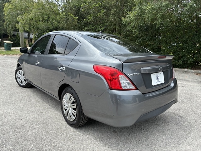 2019 Nissan Versa SV