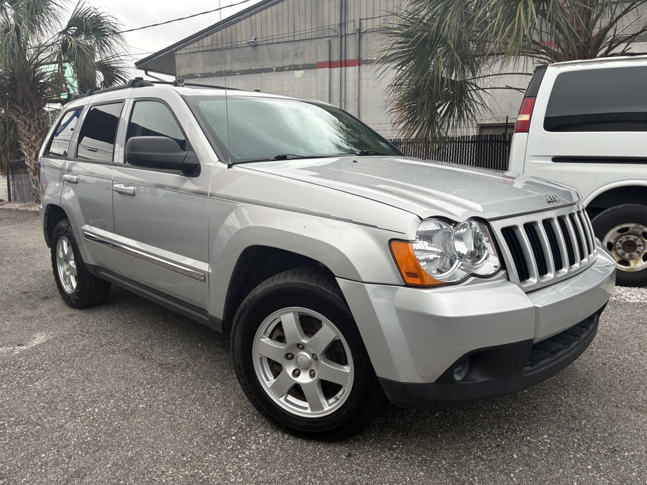 2010 Jeep Grand Cherokee Laredo Sport 