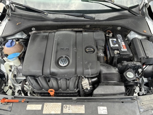 2013 Volkswagen Passat 2.5L S