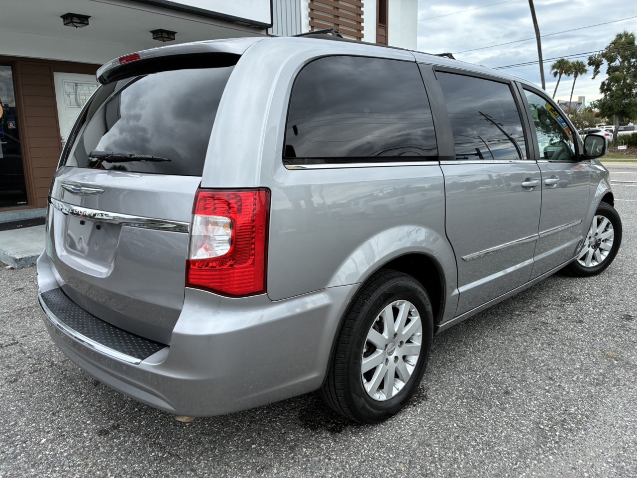 2016 Chrysler Town & Country Touring