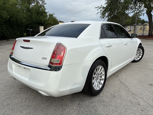 2014 Chrysler 300C